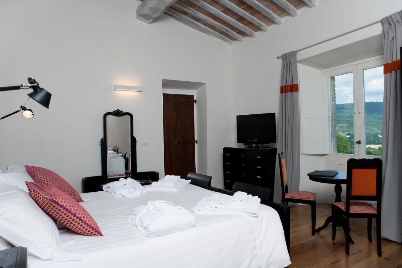 Castello Di Montignano Relais&Spa Massa Martana Esterno foto